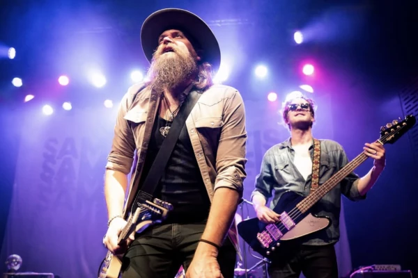 Robert Jon & The Wreck