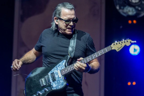 Tommy Castro and the Painkillers