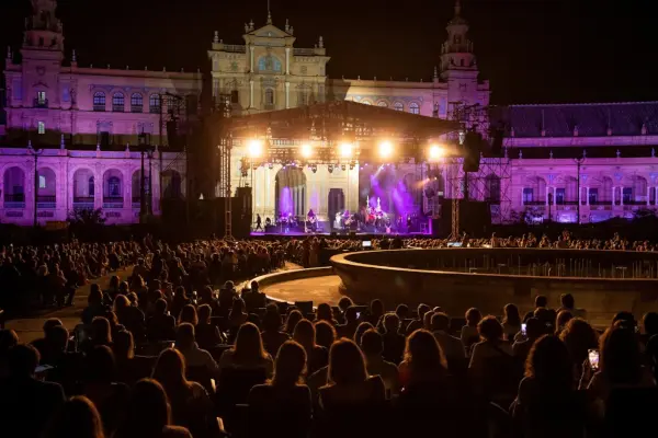 Plaza de España - Iconica Santalucía Sevilla Fest