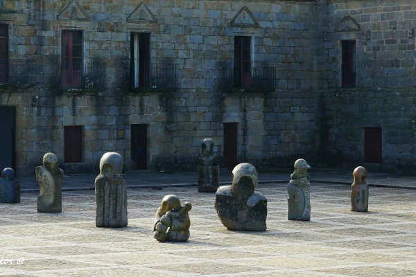Praza de Fefiñáns
